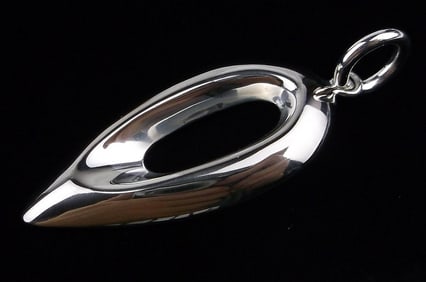 Stunning Vintage Sterling Silver Drop Pendant
