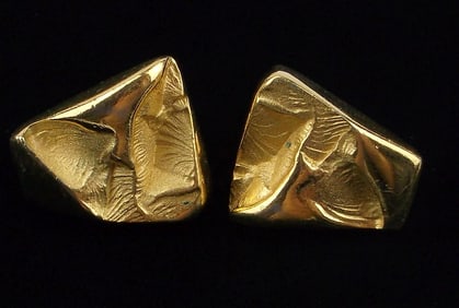 Stunning Vint 1960s Crown Trifari Gold Nugget Style Earrings