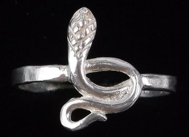 New Vintage Sterling Silver Snake Ring 9