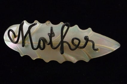 Gorgeous Vintage 1940s MOP Mother Brooch