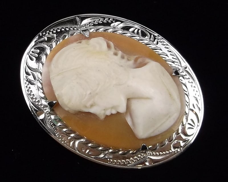 Mint Vintage Sterling Silver Hand Carved Shell Cameo Brooch (1 of 3)