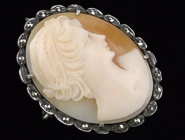 Mint Vint 1940s Sterling Silver Carved Shell Cameo Brooch Pendant