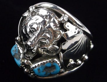Huge Mint Navajo Running Bear Sterling Turquoise Bear Ring 17