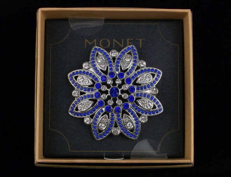 New Boxed Monet Rhinestone Star Brooch $26: new condition
