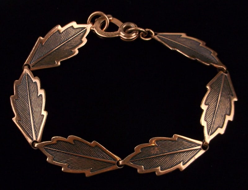 Stunning Vintage 1960s Copper Leaf Bracelet 8" (1 of 3)