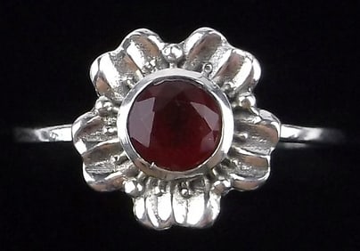 New Sterling Silver Red Chalcedony Flower Ring 7