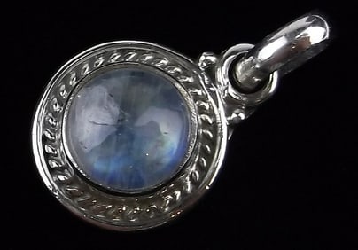 New Bali Sterling Silver Moonstone Pendant