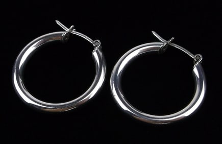 Mint Vintage Sterling Silver Hoop Earrings