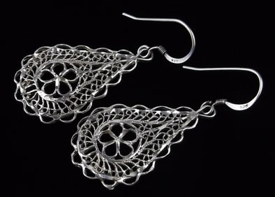 Mint Vintage Sterling Silver Filagree Teardrop Earrings