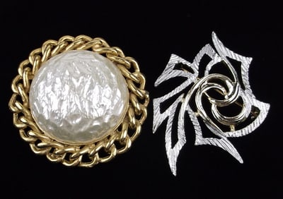 Mint Vintage 1960s Sarah Coventry Brooch Lot