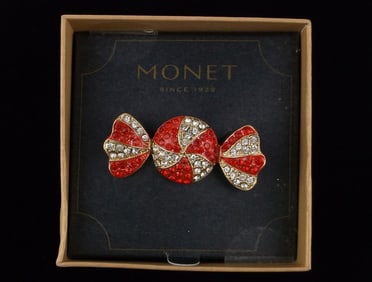 New Boxed Monet Rhinestone Christmas Brooch $26