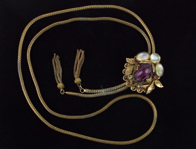 Gorgeous Antique 1930s Jelly Belly Bolo Necklace 28" Well Made: beautiful condition
