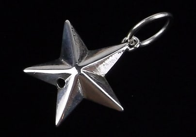 Stunning Vintage Sterling Silver Star Pendant Small