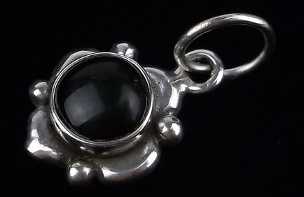 Mint Vintage Sterling Silver Onyx Pendant