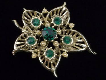 Stunning Vintage 1950s Rhinestone Brooch
