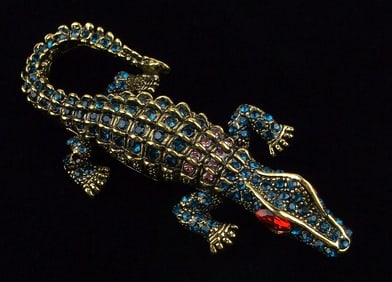 Mint Enameled Rhinestone Alligator Brooch