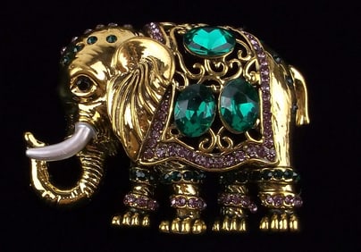 Mint Enameled Rhinestone Bali Elephant Brooch
