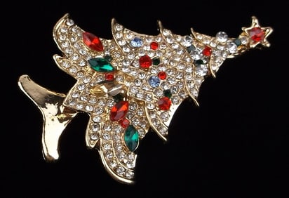 Mint Enameled Rhinestone Christmas Tree Brooch