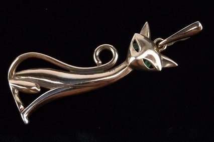 Stunning Vint Gold Over Sterling Emerald Siamese Cat Pendant