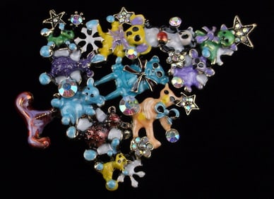 Big Mint Enameled Rhinestone Teddy Bear Christmas Tree Brooch