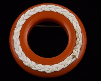 Mint Vintage 1940s Bakelite Brooch