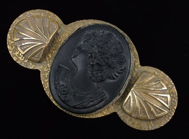 Stunning Antique 1890s Victorian Cameo Brooch Ornate
