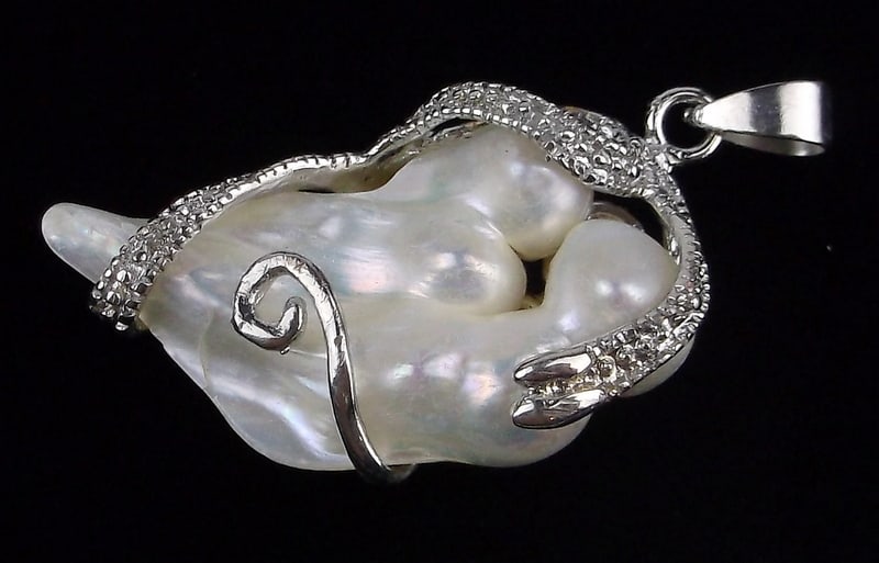 New Mother of Pearl Drop Pendant Ornate: new condition
