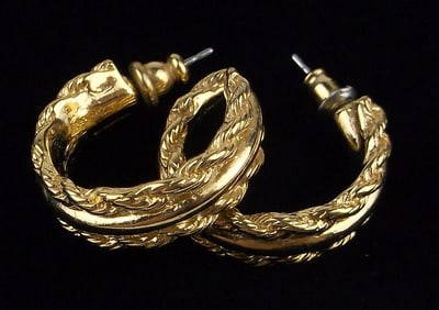Mint Vintage 1970s Crown Trifari Earrings