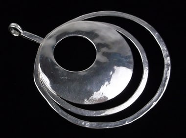 Mint Vintage Silpada Sterling Silver Circle Pendant