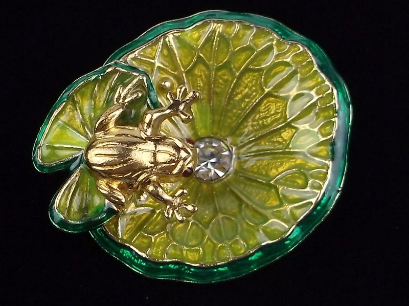 Mint Enameled Rhinestone Frog On Lilly Pad Brooch (1 of 2)