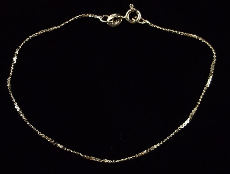New Vint Gold Over Sterling Italian Chain Bracelet 7.25": Solid Sterling Silver Guaranteed, in Brand New Never Worn Condition.