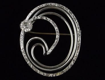 Stunning Vintage 1950s Rhinestone Brooch