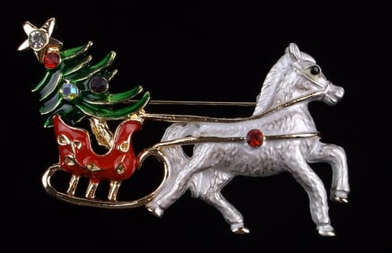 Mint Enameled Rhinestone Horse Sleigh Christmas Tree Brooch