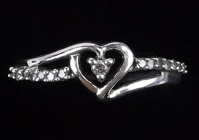 Mint Vintage Sterling Silver Diamond Heart Ring 5