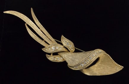 Big Mint Vint 1960s Sarah Coventry Rhinestone Flower Brooch