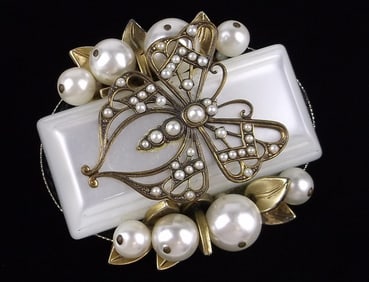 Stunning Vint 1950s Big Lucite Celluloid Butterfly Brooch