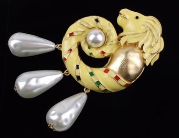 Big Mint Enameled Lion Faux Pearl Sway Brooch