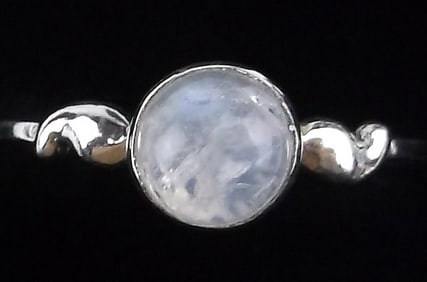 New Sterling Silver Moonstone Ring 8