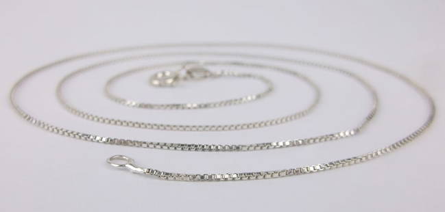 Mint Vintage Italian Sterling Silver Box Chain Necklace 22": Guaranteed Solid 925 Sterling Silver, in Excellent Condition