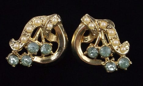 Mint Vintage 1950s Rhinestone Earrings Set Designer