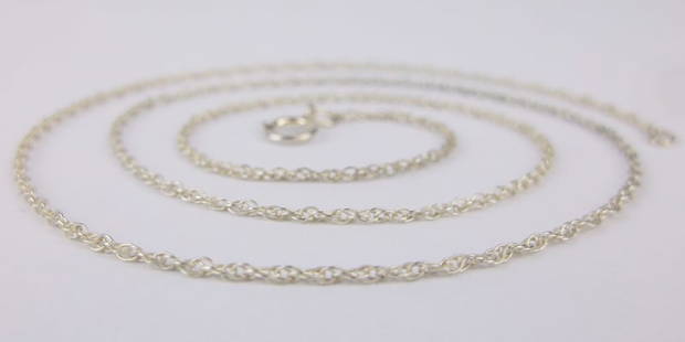 Stunning Vintage Italian Sterling Silver Chain Necklace 18": Guaranteed Solid 925 Sterling Silver, in Excellent Condition