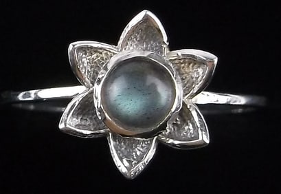 New Sterling Silver Labradorite Flower Ring 7.5
