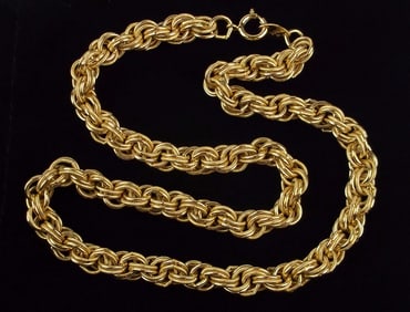 New Vintage Trifari Thick Gold Tone Chain Necklace 18"