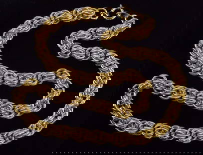 New Vintage Trifari Thick Gold Tone Chain Necklace 18": new condition