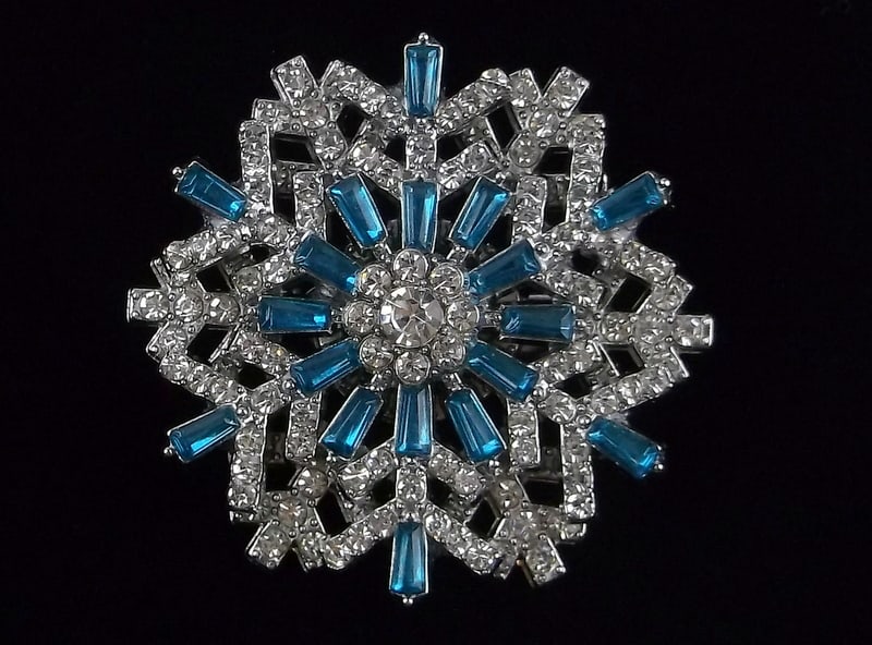 Mint Rhinestone Spinning Snowflake Brooch (1 of 3)