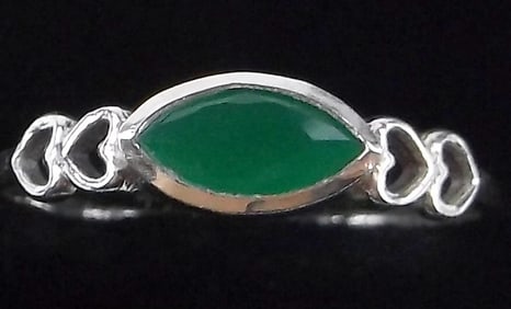 New Sterling Silver Green Chalcedony Ring 7.5