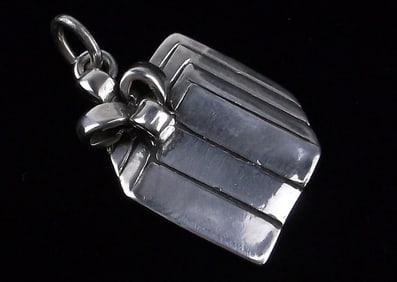 Mint Vintage Sterling Silver Christmas Present Pendant