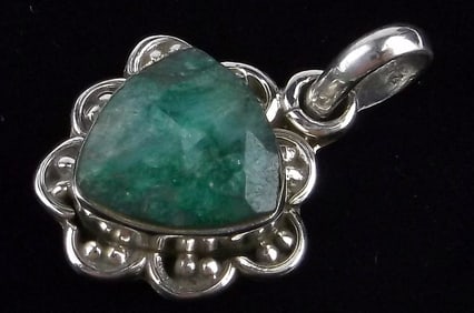 New Bali Sterling Silver 2.5ct Emerald Pendant
