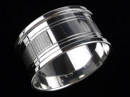 Mint Antique Signed English Sterling Silver Napkin Ring Holder: Guaranteed Solid 925 Sterling Silver, in Excellent Condition