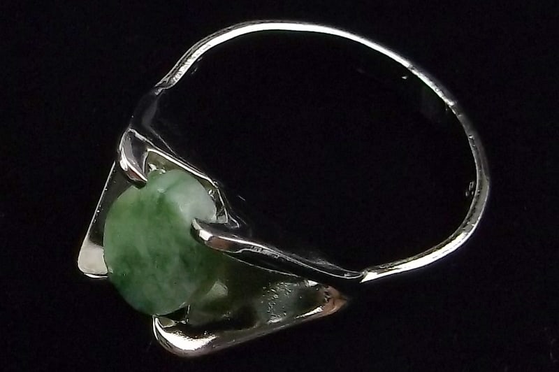New Antique 1950s Sterling Silver Jade Ring 5: Solid Sterling Silver Guaranteed, in Brand New Never Worn Condition.